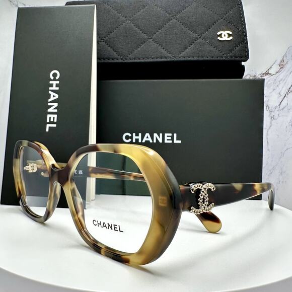 CHANEL Accessories - New CHANEL Eyeglasses Brown Gold Chain CC Square Acetate Womens